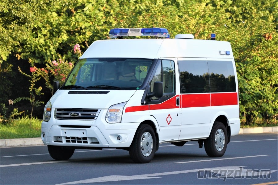 江铃福特新时代V348救护车 CLW5041XJHJ5型救护车