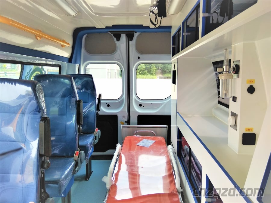 江铃福特新时代V348救护车 CLW5041XJHJ5型救护车