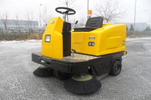 农村路面道路清扫车 垃圾处理车 可选电动扫地车和柴油扫地车