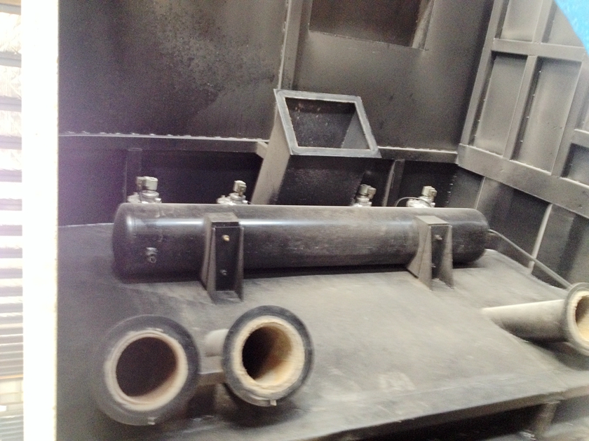 东风小多利卡吸尘车内部结构图片