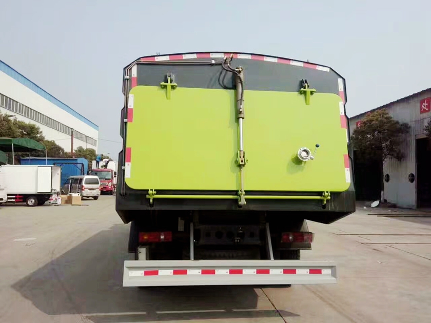 东风天锦吸尘车图片,CLW5180TXCD5型吸尘车图片