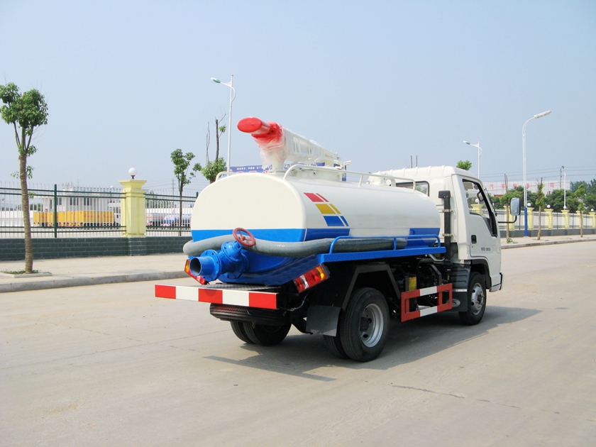 福田赛锐2800小型吸粪车图片,福田小型吸粪车图片,福田吸粪车尾部图片