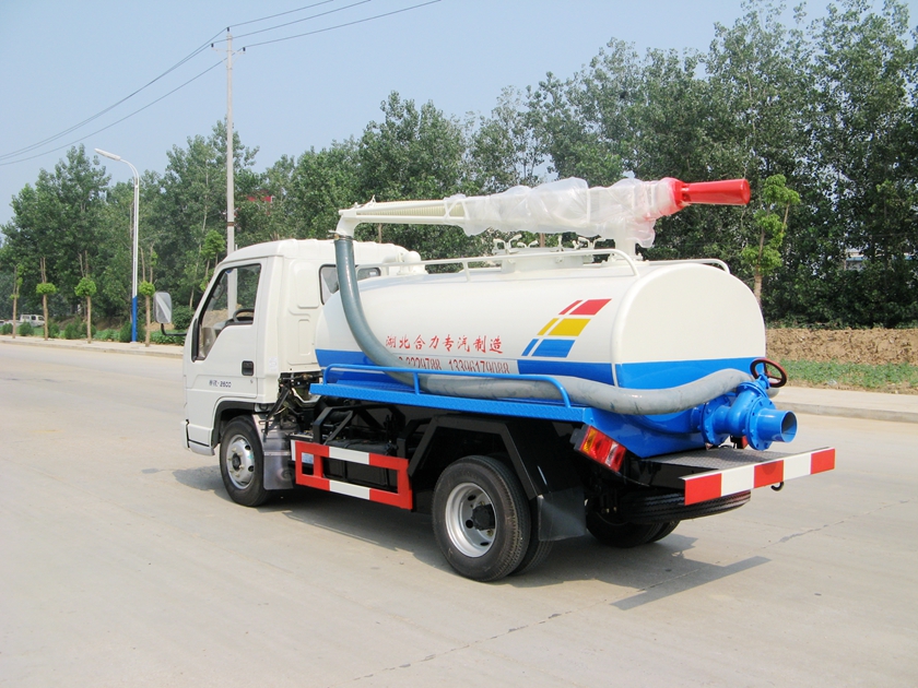 福田赛锐2800小型化粪池清理车图片