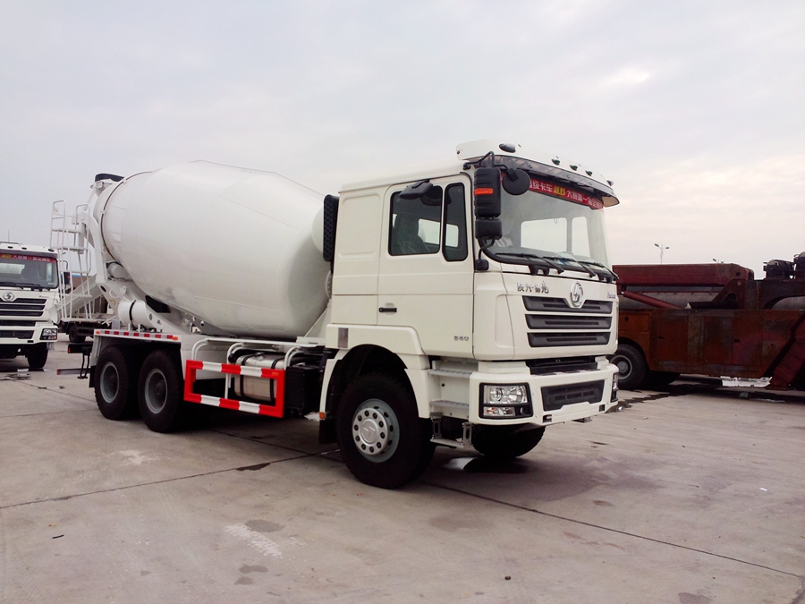 陕汽德龙后八轮水泥搅拌车图片,陕汽德龙F3000后双桥搅拌车图片
