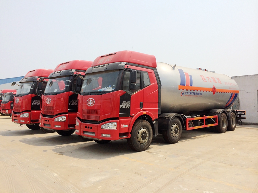 解放J6前四后八液化气体运输车图片,35.5立方液化气运输车图片