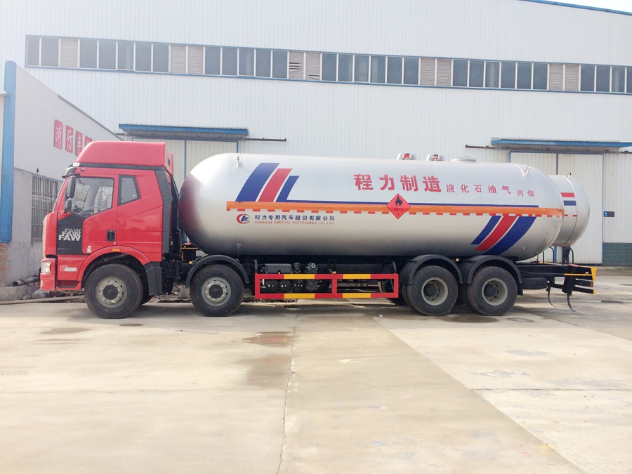 解放J6前四后八液化气体运输车图片,35.5立方液化气运输车图片