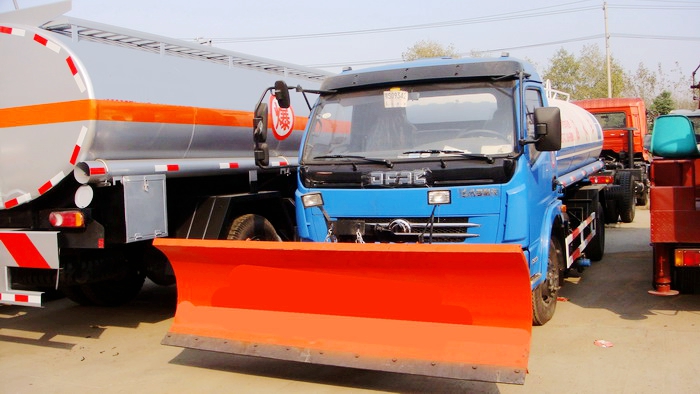 多功能除雪车图片,除雪洒水车图片