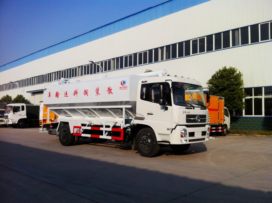 东风天锦散装饲料运输车图片