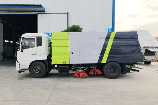 新购买扫地车投入使用前应检查哪些内容