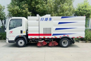 冬季使用扫路车、洗扫车、吸尘车进行路面作业哪个更合适