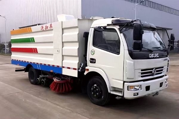 道路洗扫车如何安全操作！
