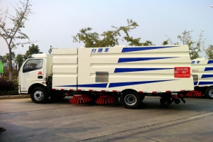 环卫车辆方形箱跟弧形箱的对比分析？