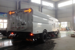 路面清扫冲洗一体车——是您不错的选择