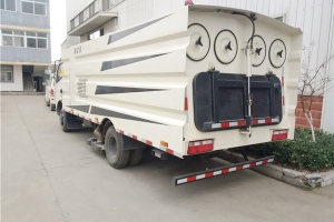 现采购东风小多利卡吸尘车可享大幅优惠另送汽车空调