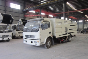 扫路车保养学会省钱 切记按照保修手册维修