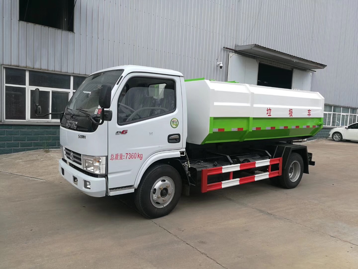 东风小多利卡自装卸式垃圾车图片