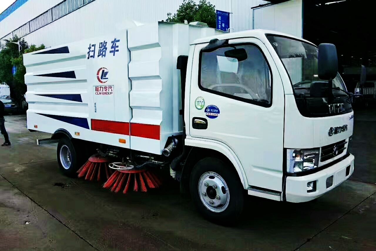 东风D6扫路车的底盘配置和上装配置参数介绍