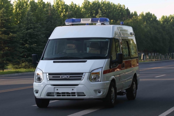 CLW5041XJHJ5型救护车