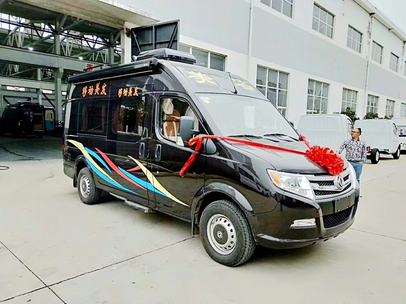 移动美发理发房车图片