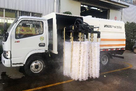 城市道路护栏清洗车