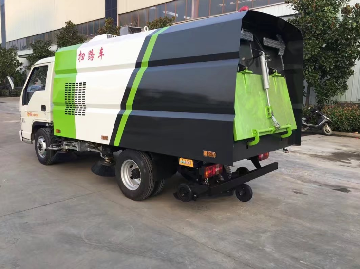 福田小卡扫路车 CLW5042TSLB5型扫路车