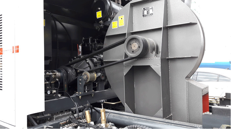 东风小多利卡扫路车风机图片