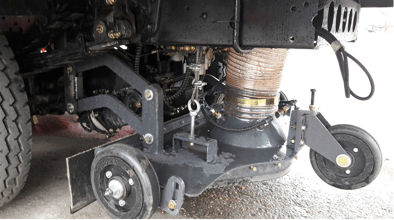 东风小多利卡扫路车扫盘图片