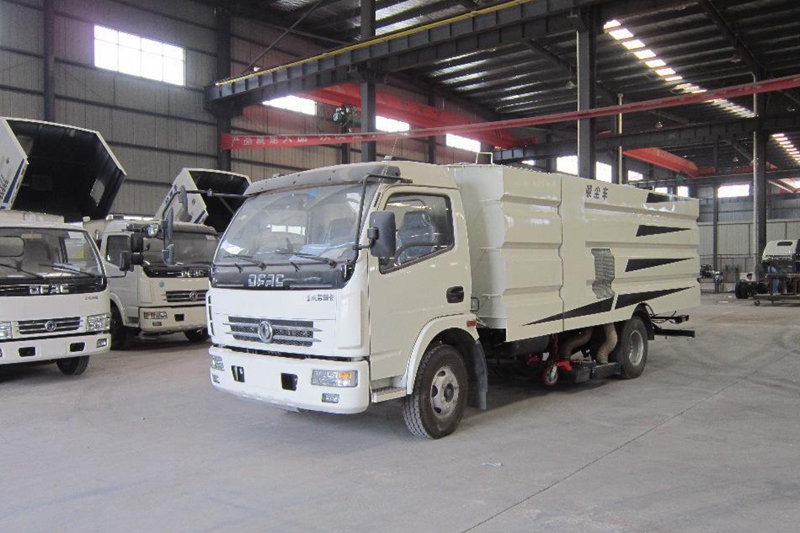 真空吸尘车生产厂家