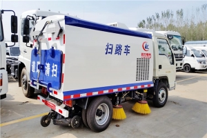 福田清洗扫地车参数