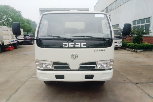 东风轻卡垃圾清扫车