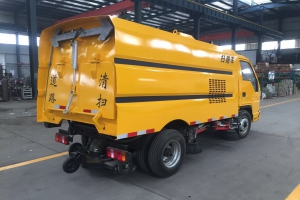 福田机动扫地车厂家