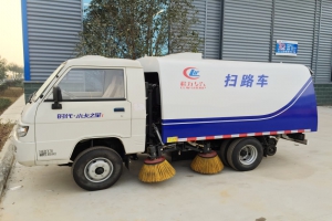 福田扫路机视频