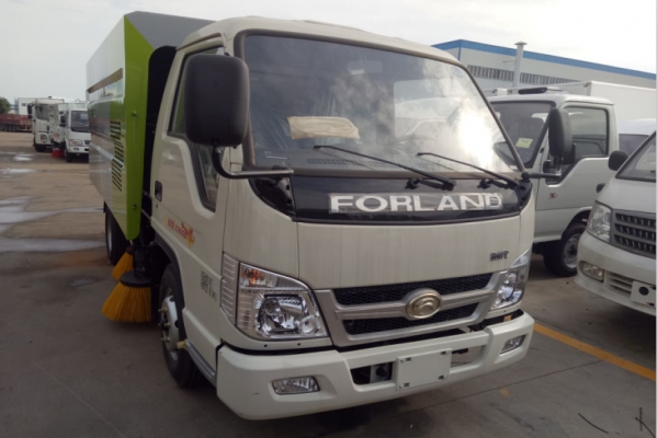 福田清洗扫地车规格