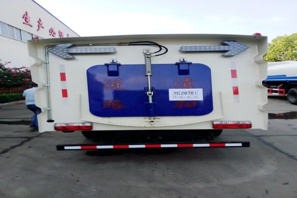 东风凯普特小型清扫车