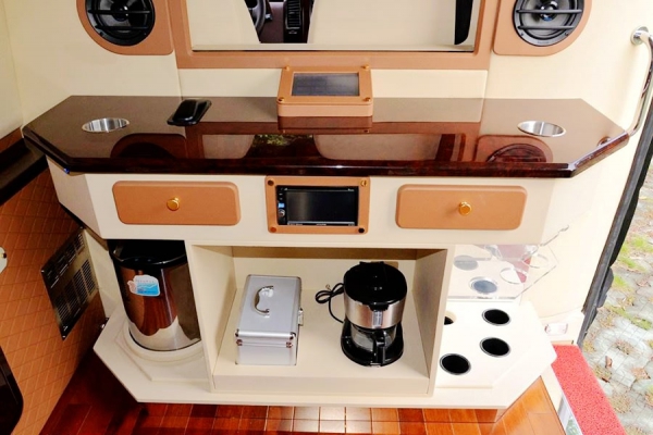 奔驰凌特B型房车内饰图参考