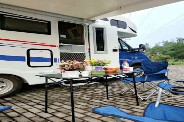 依维柯欧胜C型房车图片