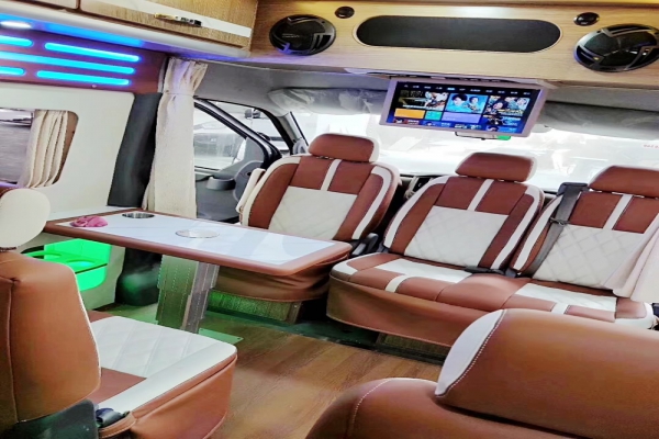 东风御风长轴高顶B型房车结构布局图片