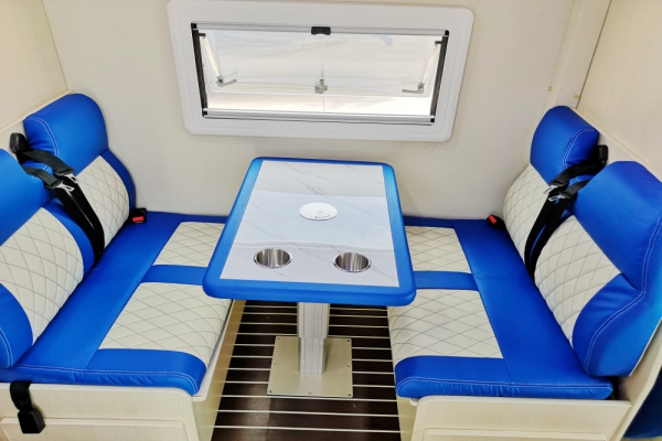 上汽大通V80C型房车上汽大通V80C型房车中部图片