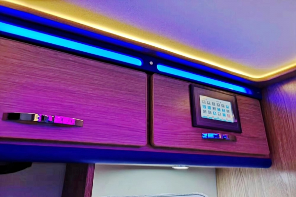 上汽大通V80C型房车内饰结构图