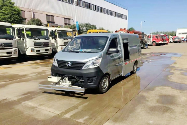 小长安道路清洗车图片