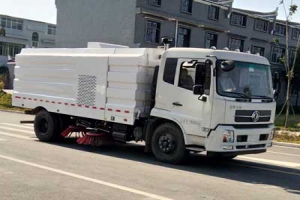 扫路车CLW5180TSLD5