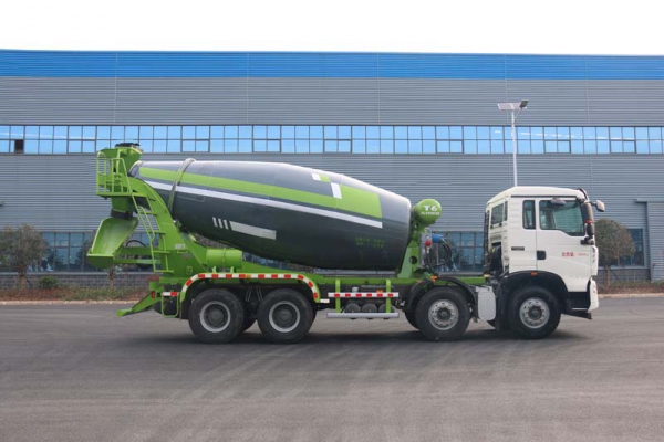 混凝土搅拌运输车CLW5310GJBZ5