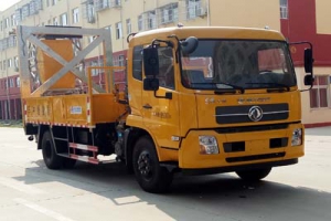 防撞缓冲车CLW5100TFZD5