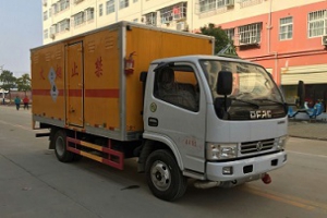 毒性和感染性物品厢式运输车CLW5040XDGE5