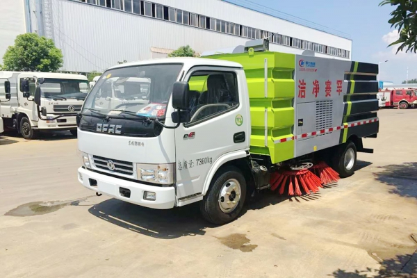 东风小霸王扫马路车 东风小霸王扫马路车