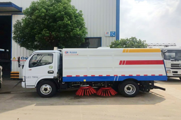 东风路面清洗扫地车 东风路面清洗扫地车