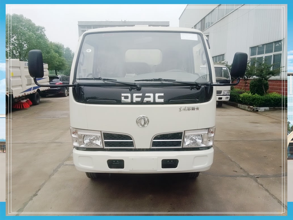 东风小多利卡小型清扫车