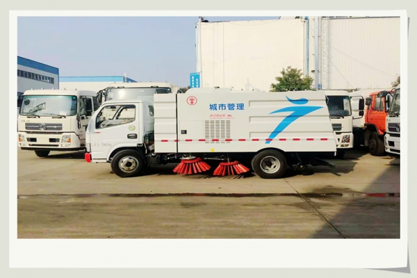 人行道路牙清扫车 人行道路牙清扫车