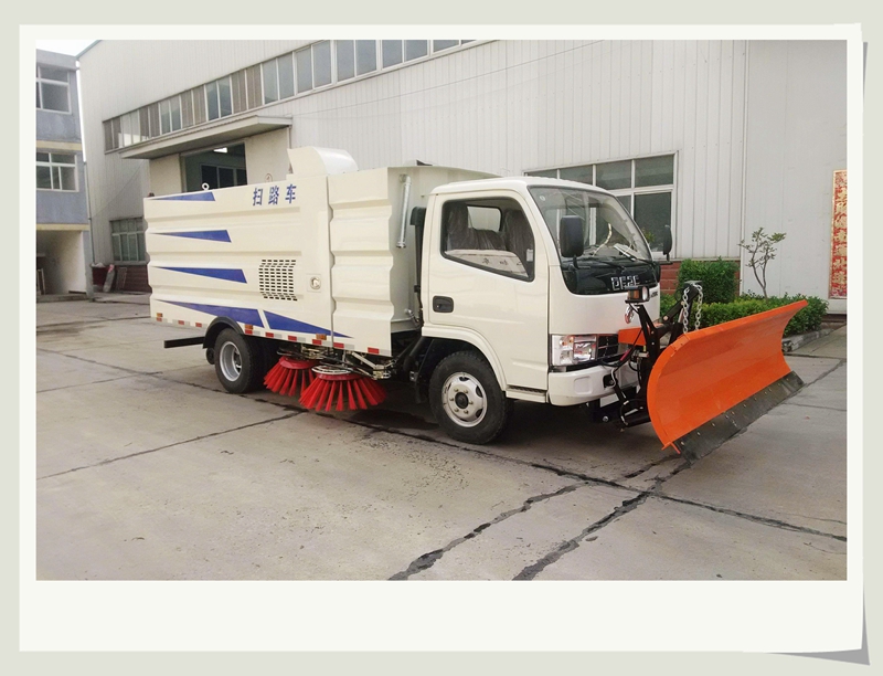 水泥厂区扫地车