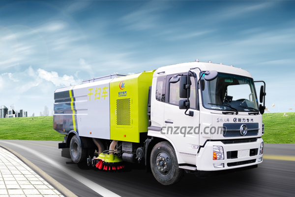 东风天锦干湿两用吸尘车